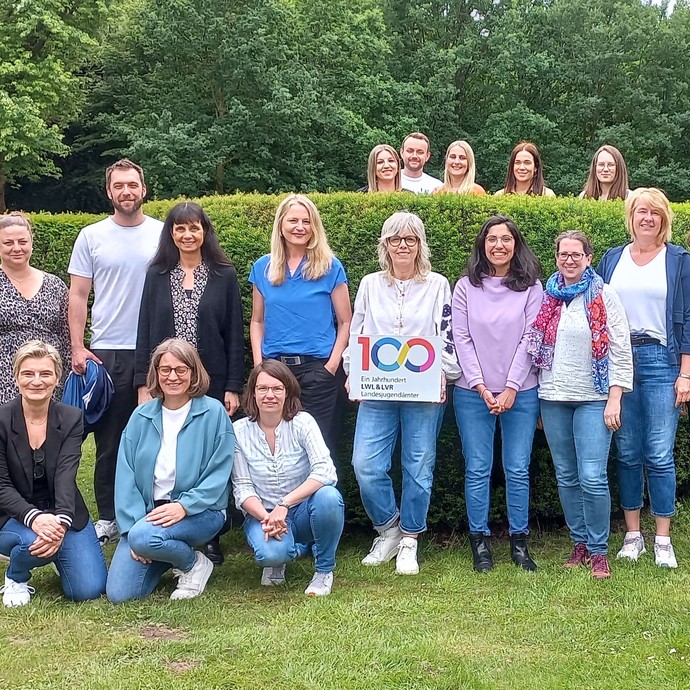 Foto von den Teilnehmer:innen des „Update-Kitafachberatung“ im Franz-Hitze-Haus in Münster (vergrößerte Bildansicht wird geöffnet)