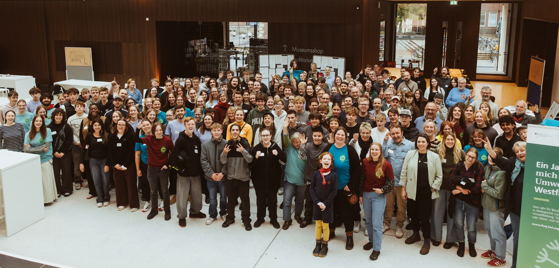 30-jähriges FÖJ-Jubiläum feierten die Freiwilligen mit vielen am FÖJ beteiligten Personen auf einer großen Fachveranstaltung im LWL-Museum für Kunst u